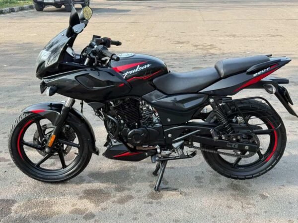 Bajaj Pulsar 2021
