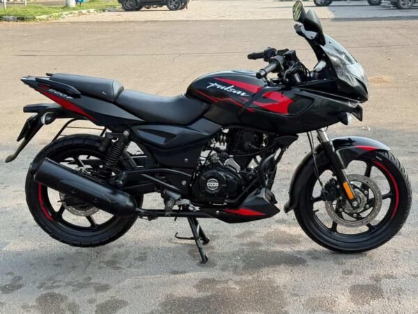 Bajaj Pulsar 2021