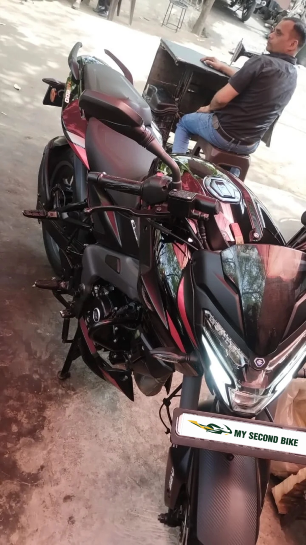 Bajaj Pulsar 2024