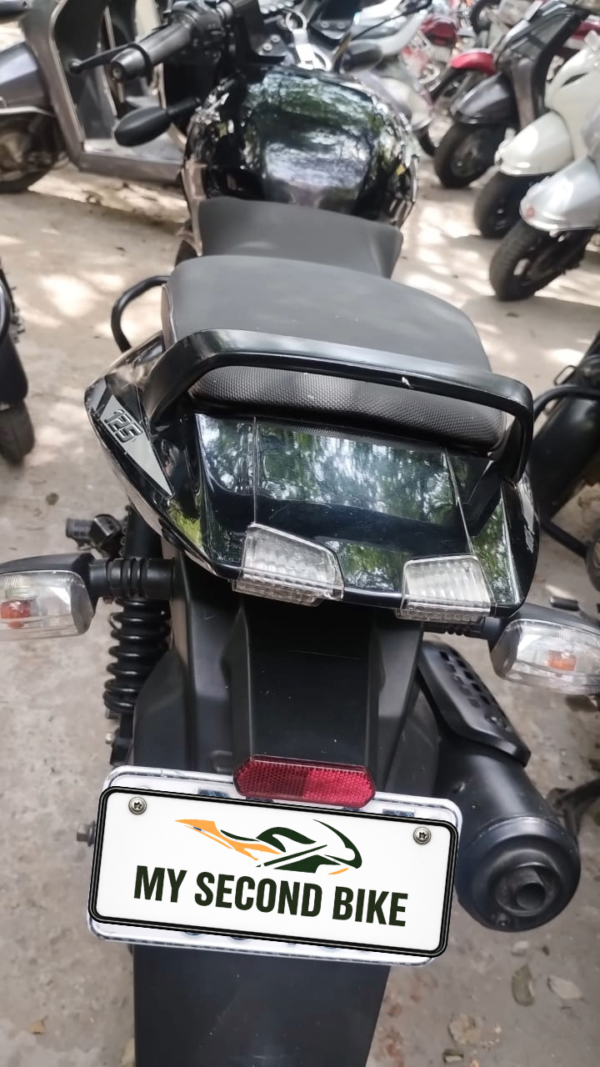Bajaj Pulsar 2023