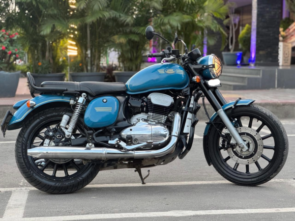 Jawa 42 2023