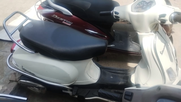 Vespa scooter 2013