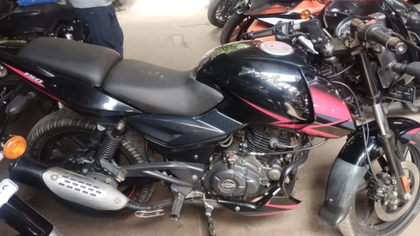 Bajaj Pulsar 2022