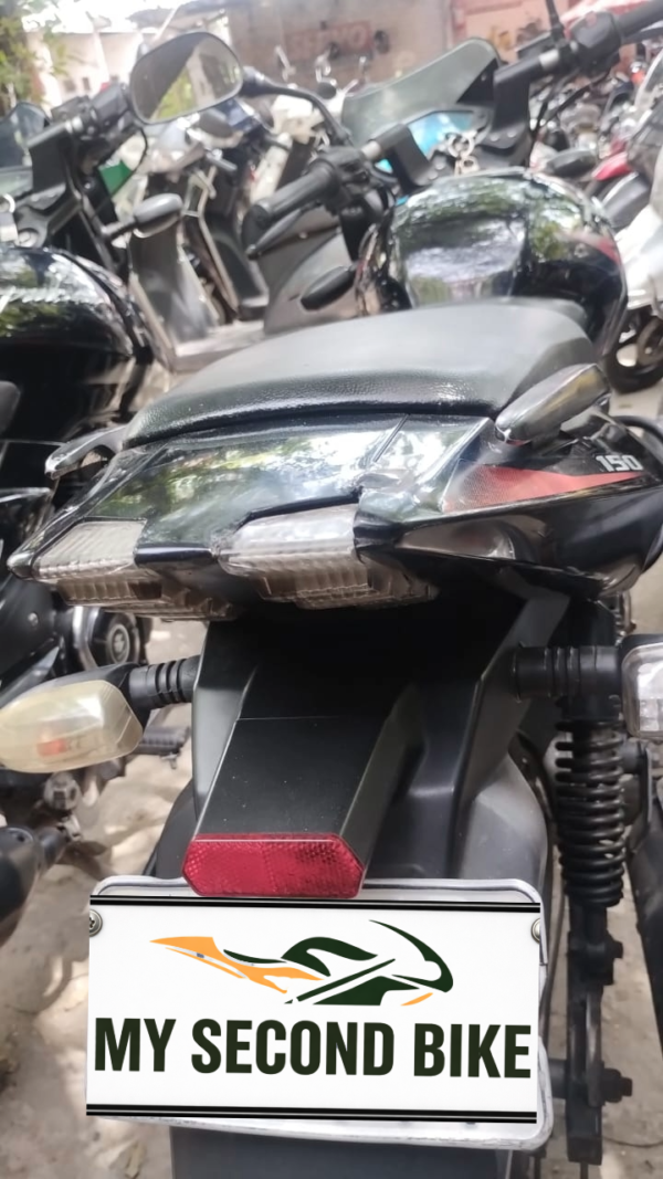 Bajaj Pulsar 2018