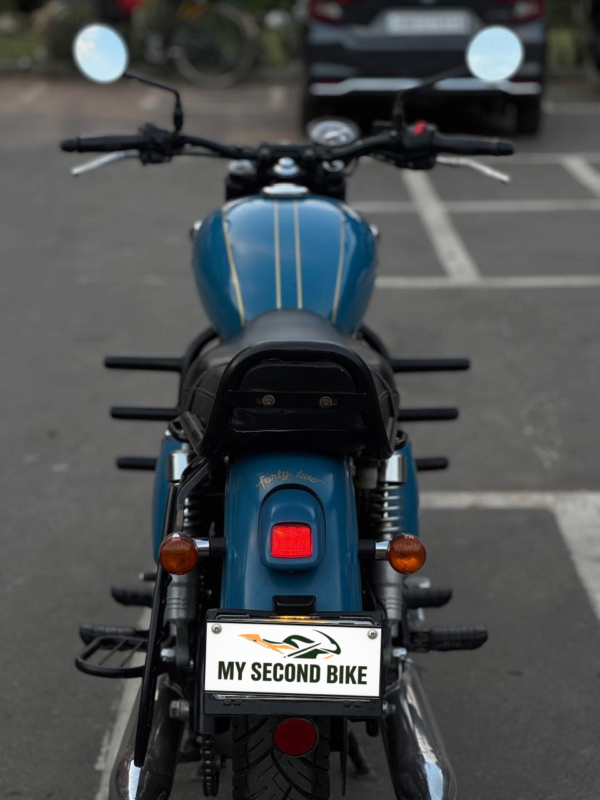 Jawa 42 2023