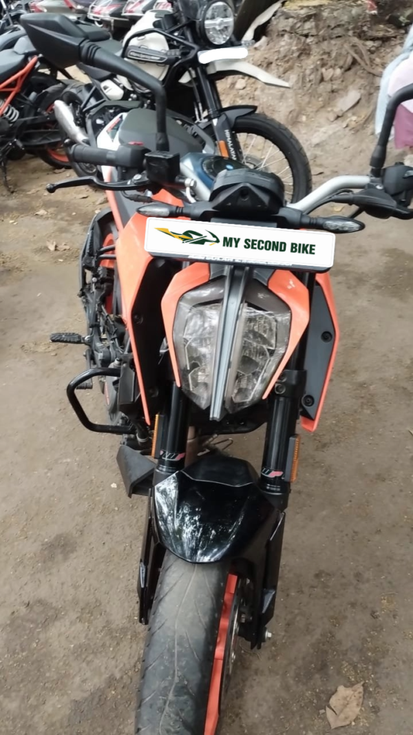 KTM duke200 2024