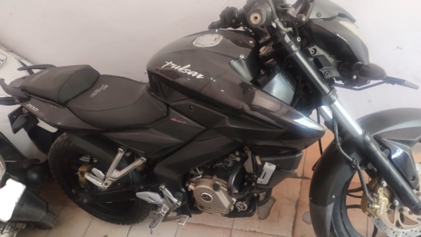 Bajaj Pulsar 2013