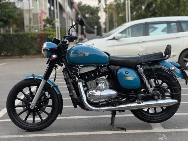 Jawa 42 2023