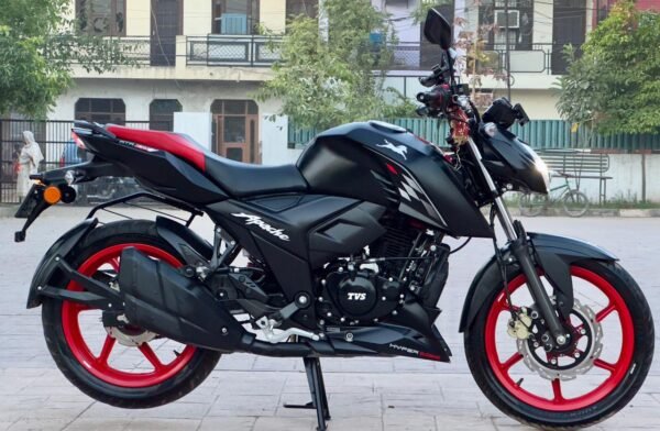 TVS Apache 160 4V 2025