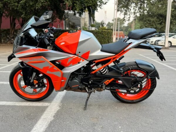 KTM RC 200 2022