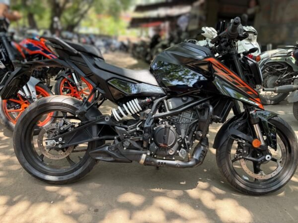 KTM Duke 250 2025