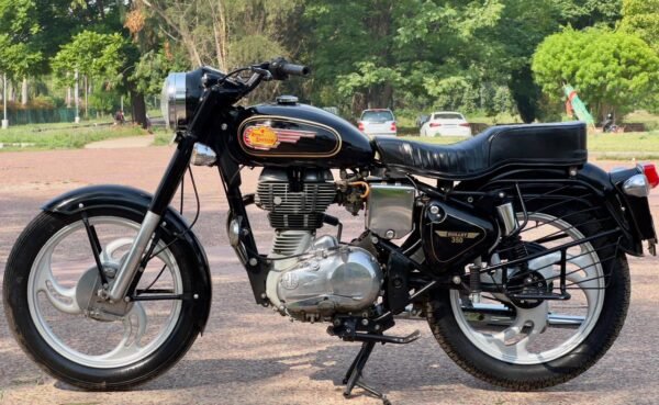 Royal Enfield Bullet 2013