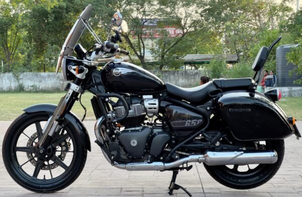 Royal Enfield Super Meteor 2025