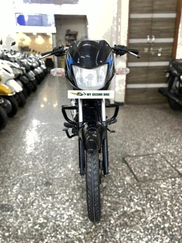 Bajaj CT 2020
