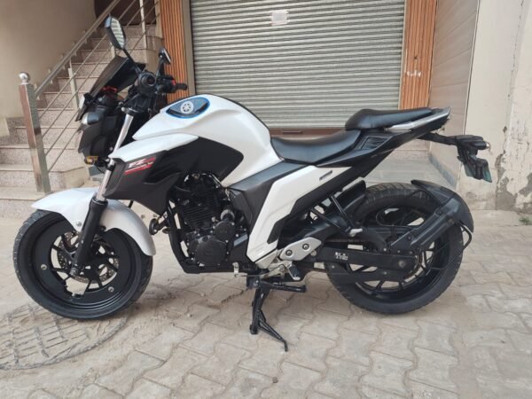 Yamaha FZ 25 2017