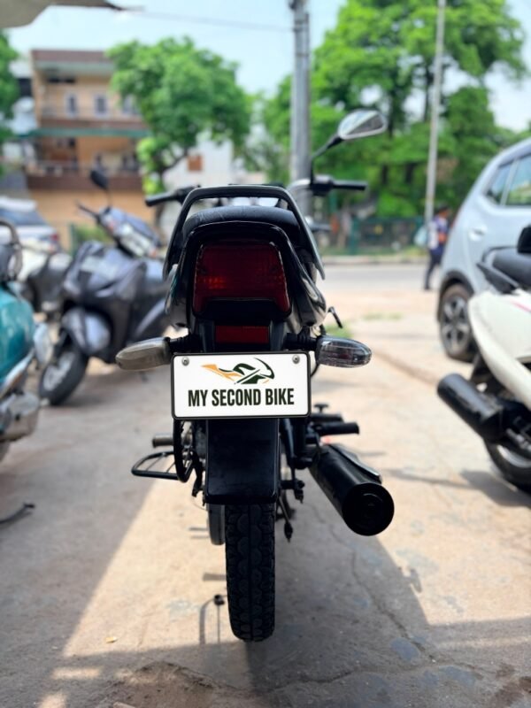 Bajaj CT 2018