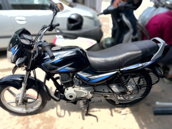 Bajaj CT 2018