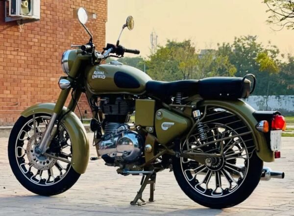Royal Enfield Classic Desert Storm 2017
