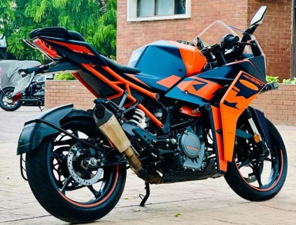 KTM RC 390 2022