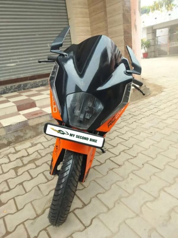 KTM RC 200 2023