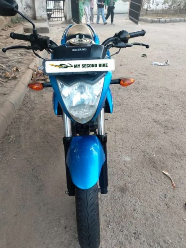 Suzuki Gixxer 2015