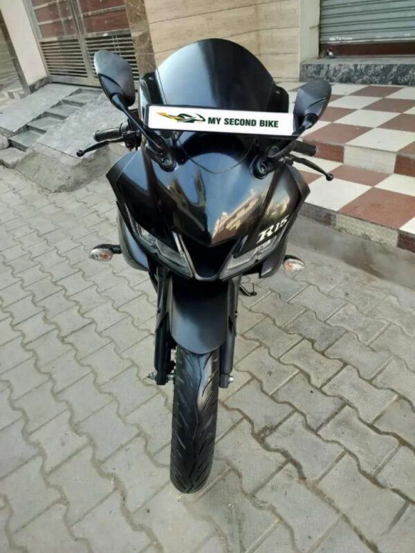 Yamaha R15 2020