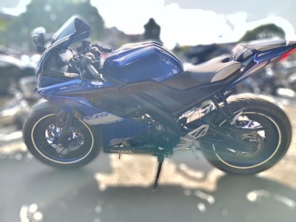 Yamaha R15 2021