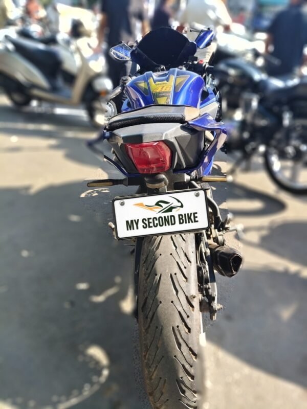 Yamaha R15 2021