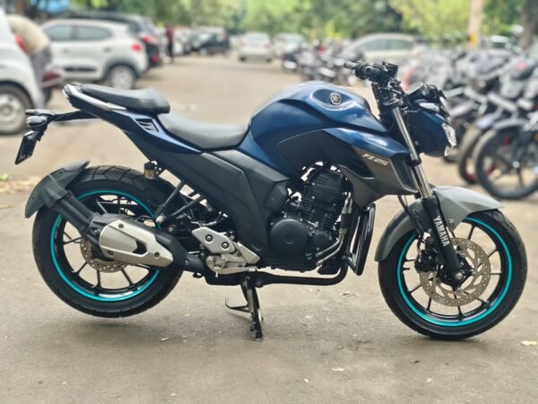Yamaha FZ 2018