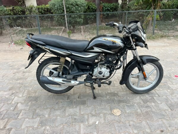 Bajaj Platina 2022