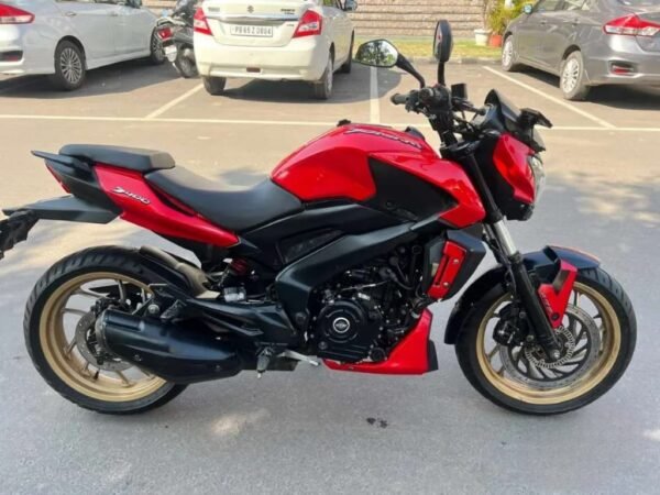 Bajaj Dominar 400 2018