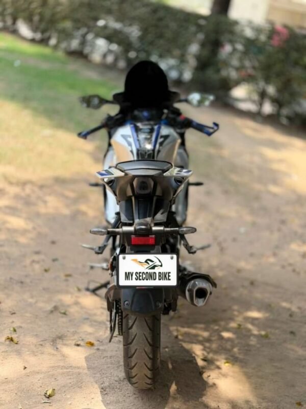 Yamaha R15 M 2025