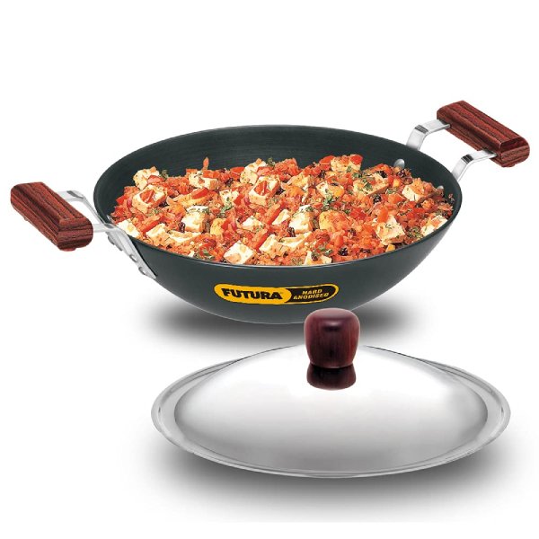 Hawkins Futura 2.5 litre Kadhai Hard Anodised Induction Base Flat Bottom with Lid 26 cm 4.06 mm IAD 25S