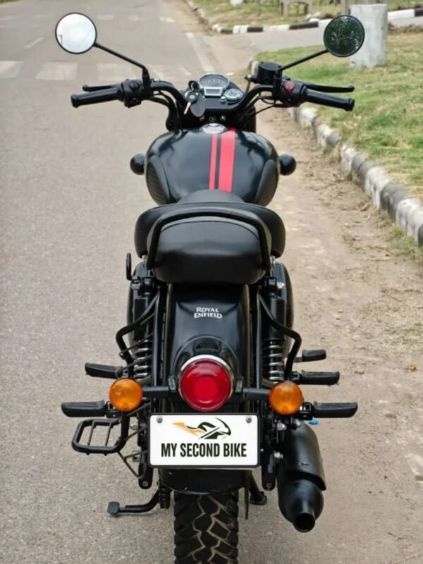 Royal Enfield Classic Stealth Black 2024