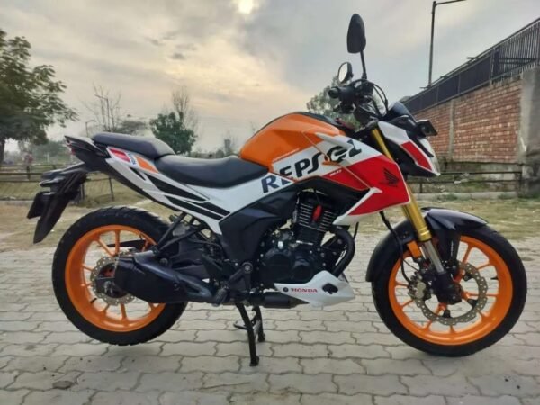 Honda Hornet 2.0 2021