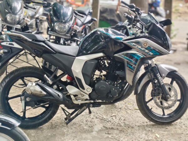 Yamaha Fazer 2018