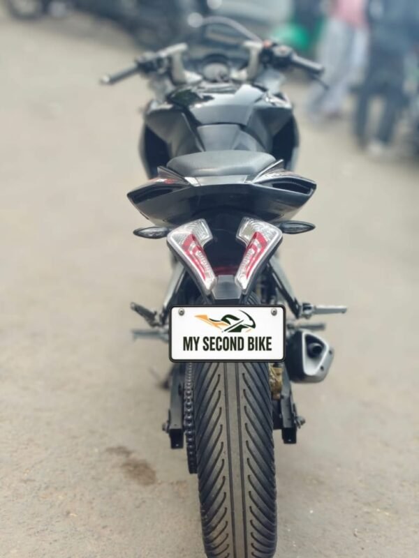 Bajaj Pulsar RS 200 2016