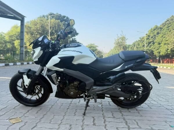 Bajaj Dominar 400 2017