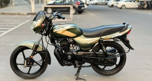 Bajaj CT 2020