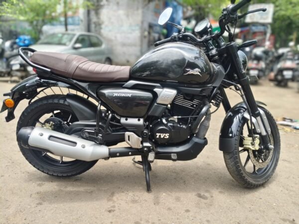 TVS Ronin 2022
