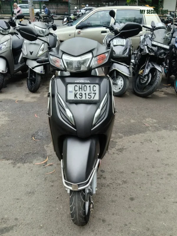 Bajaj Platina 2025
