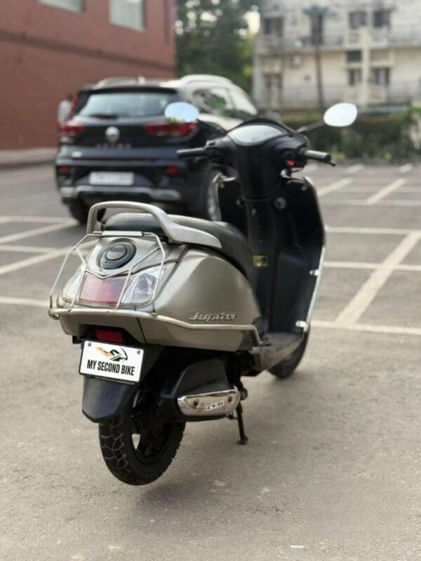 TVS Jupiter 2016