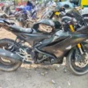 2022 Yamaha R1v4