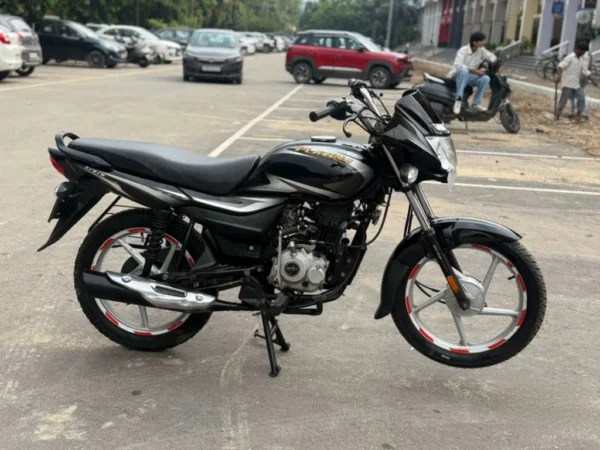 Bajaj Platina 2023