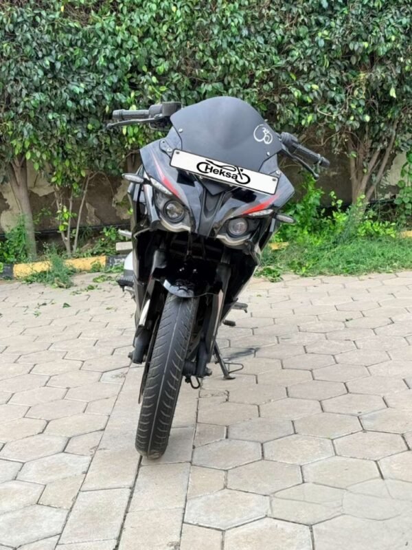 2016 Bajaj Pulsar RS 200