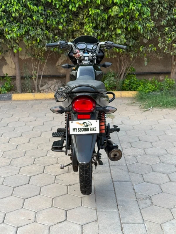 Bajaj Platina 2023
