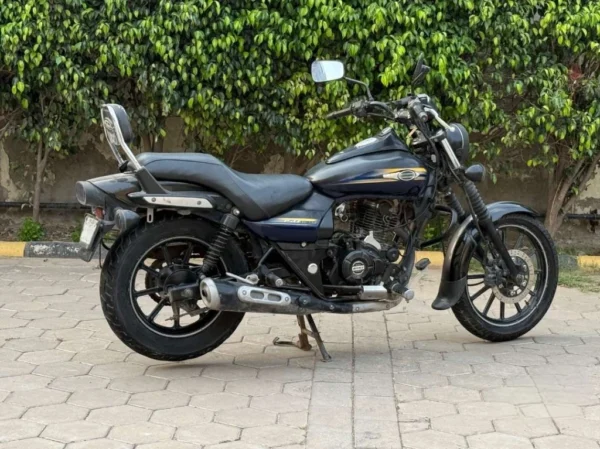 Bajaj Avenger Street 150 2017