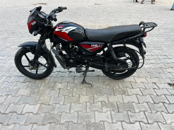 Bajaj CT 2022