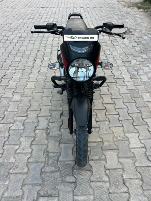 Bajaj CT 2022