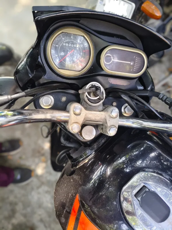 Bajaj Vikrant V15 2016
